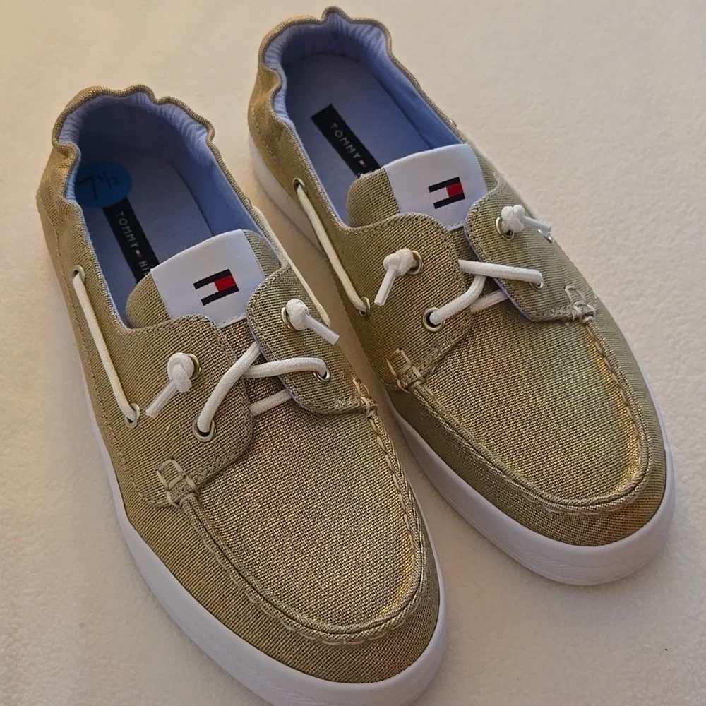 Tommy Hilfiger Women's Lace-Up Slip-On Gold Shimmer Boat Shoes Size 7.5